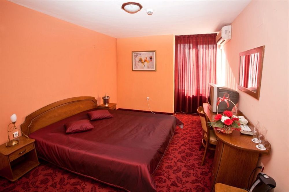 Hotel Blvd 7 بلوفديف المظهر الخارجي الصورة