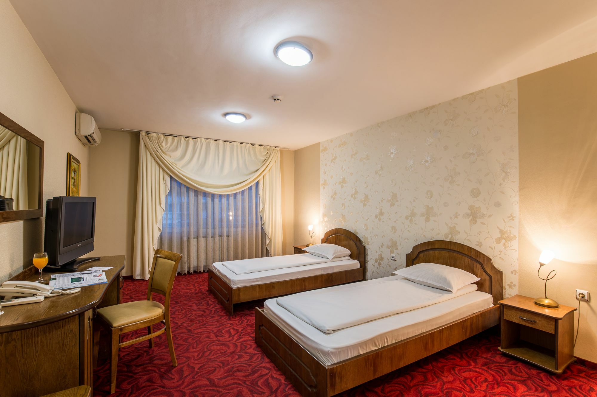 Hotel Blvd 7 بلوفديف المظهر الخارجي الصورة
